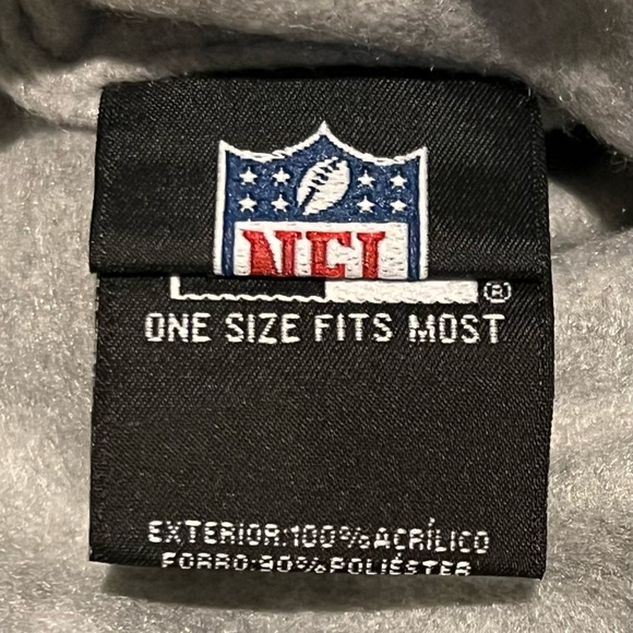 Los Angeles Rams Beanie Sideline Sport Knit Pom Beanie by NEW ERA. Must See RARE - Picture 7 of 9